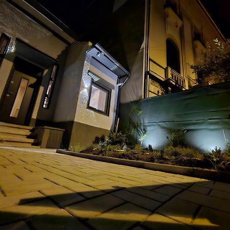 Littlehouse- Entire Property For Maximum 4 People Bukarest Exterior foto
