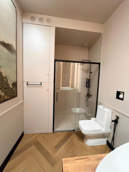 Littlehouse- Entire Property For Maximum 4 People Bukarest Exterior foto
