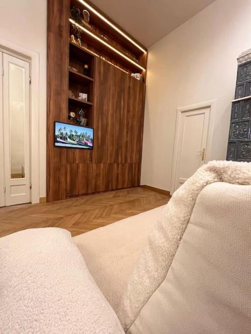 Littlehouse- Entire Property For Maximum 4 People Bukarest Exterior foto