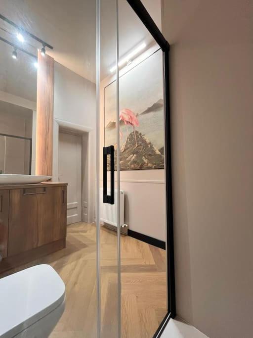 Littlehouse- Entire Property For Maximum 4 People Bukarest Exterior foto